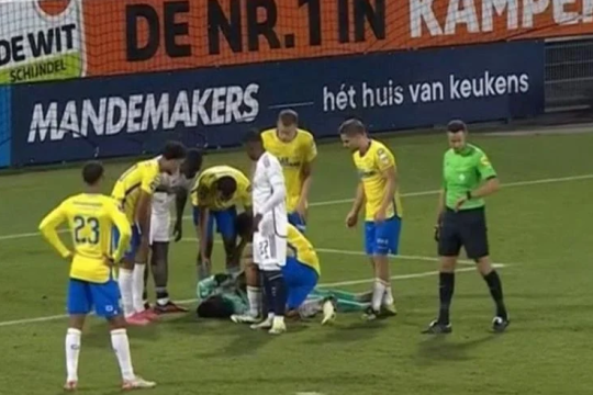 Ajax - waalwijk